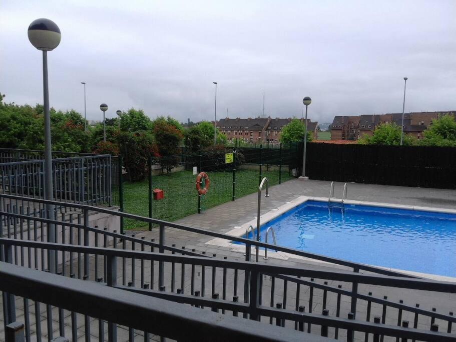 Piso Con Vistas En Urbanizacion Con Piscina Santander Exteriér fotografie